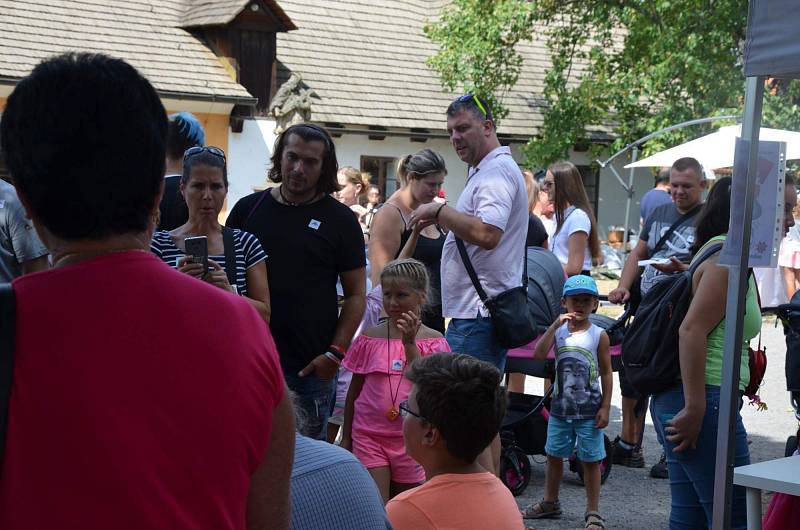 Ve skanzenu v sobotu bavil přítomné režisér Zdeněk Troška.