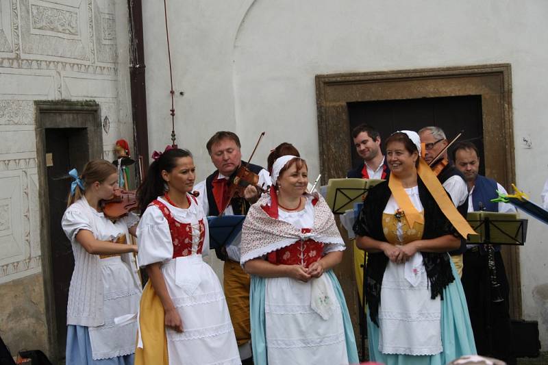 Dožínkové slavnosti v Přerově nad Labem.