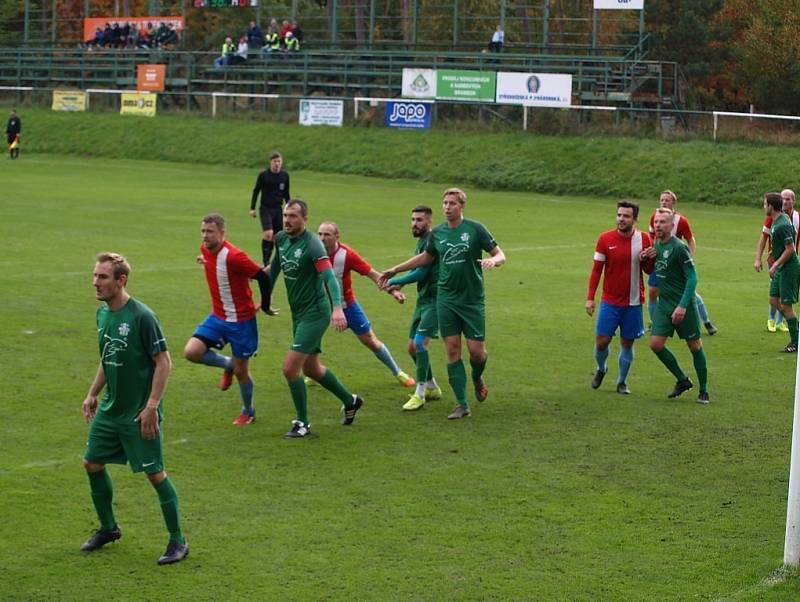 Z fotbalového utkání I.B třídy Semice - Pátek (2:2)