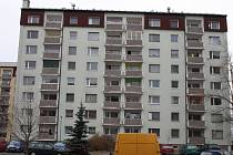 Jeden z lyských domů v Milovicích, ve kterém bydlí nepřizpůsobiví nájemníci.
