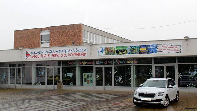 Základní škola Letců R.A.F. v Nymburce.