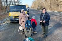 Dědeček, žena a děti Vitalije na shledání na ukrajinském území.