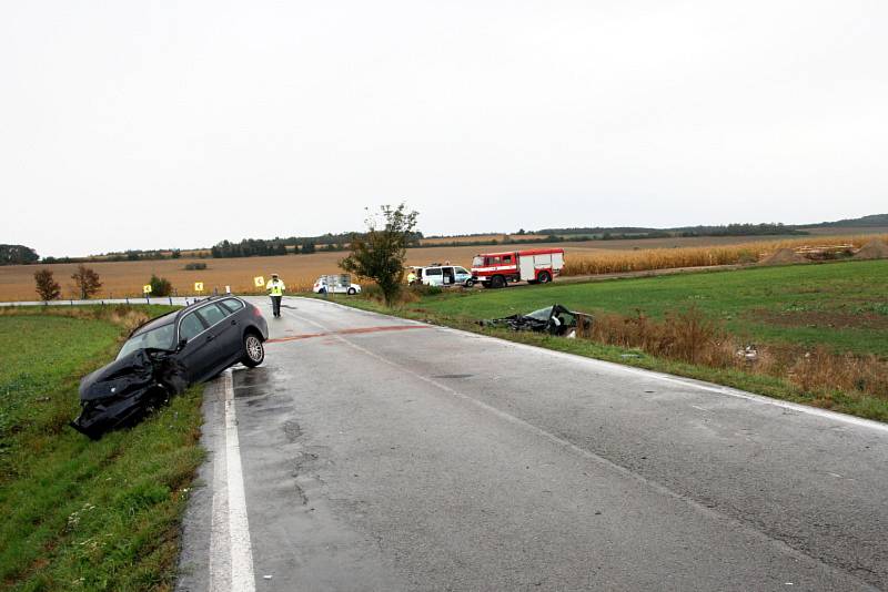 Auta, která vyletí z jiřické zatáčky, bývají někdy na odpis.