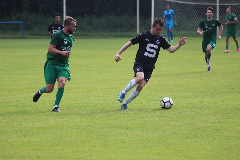 Z přípravného fotbalového utkání Slovan Poděbrady - Polaban Nymburk (5:1)