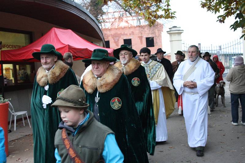 Svatohubertské slavnosti na loučeňském zámku.