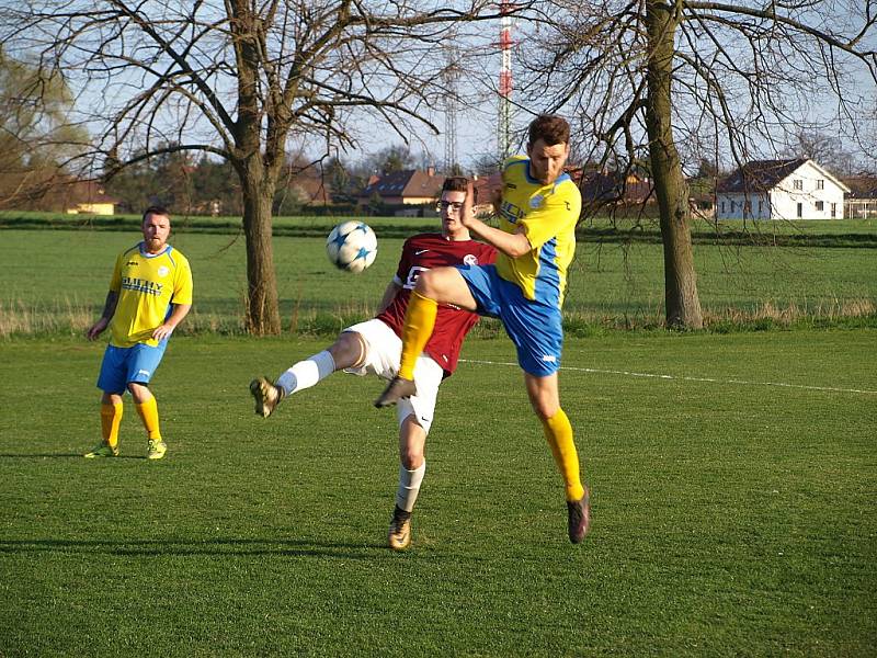 Z fotbalového utkání okresního přeboru Kovanice - Bohemia Poděbrady B (3:1)