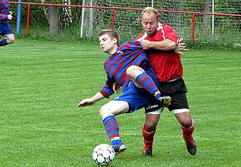 Ze zápasu I.B třídy Loučeň - Rejšice (1:1).