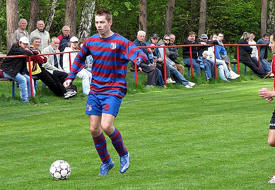 Ze zápasu I.B třídy Loučeň - Rejšice (1:1).