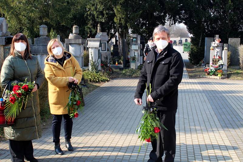 Z posledního rozloučení s dlouholetým starostou Nymburka Ladislava Kutíkem.