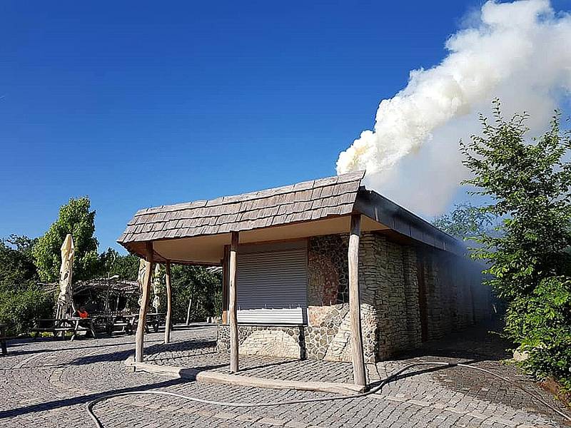 Cvičení složek IZS se o víkendu uskutečnilo v milovickém zábavním parku.