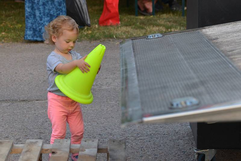 Kostelní Lhota hostila folkový festival.