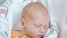 Tobiáš Ešner se narodil v nymburské porodnici 18. června 2022 v 21:19 hodin s váhou 2950 g a mírou 47 cm. V Nymburce chlapečka očekávala maminka Beata, tatínek David, bráška Matěj (15 let) a sestřička Antonie (5 let).