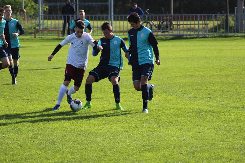 Dorostenecké okresní derby krajského přeboru vyhráli mladíci Ostré, doma porazili Poděbrady 2:0