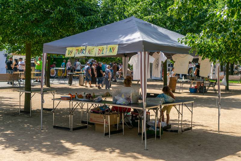 Street food piknik si užili obyvatelé i návštěvníci Poděbrad.