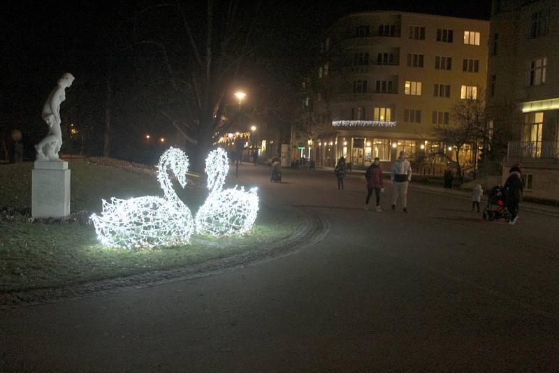 Vánoční výzdoba v Poděbradech.