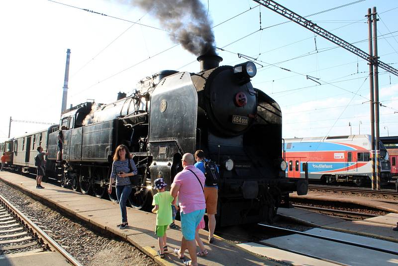 Postřižinský expres loni v květnu po návratu do Nymburka.