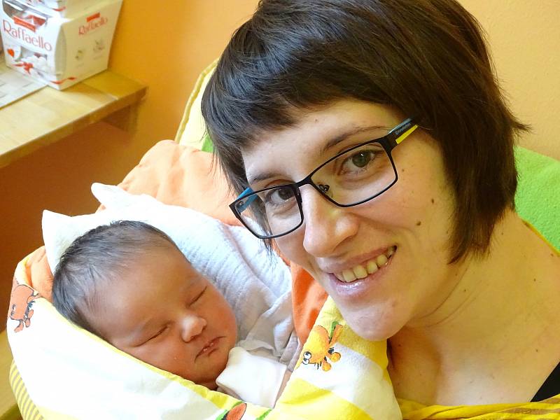 ANNA ZBOŘILOVÁ se narodila 7. února 2018 ve 2.18 hodin s výškou 52 cm a váhou 3 840 g. Z prvorozené a předem prozrazené holčičky se radují rodiče Olga a Oldřich z Říčan u Prahy. 