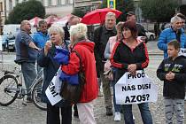 Další demonstraci proti výrobě zinkovny AZOS na nymburském Zálabí svolali členové spolku Permanent, který od začátku bojuje proti zinkovně.