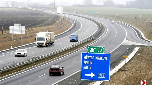 Dálnice na Hradec slouží už rok.