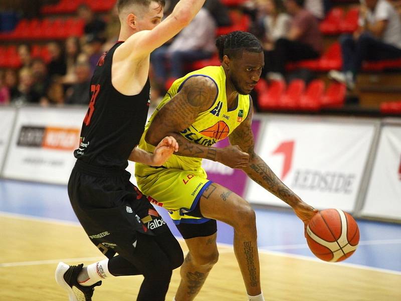 Ze druhého semifinále Kooperativa NBL Nymburk - Ústí nad Labem