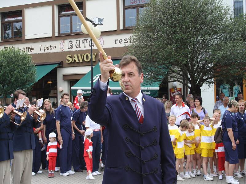 Sokolský slet na hřišti Slovanu v Poděbradech