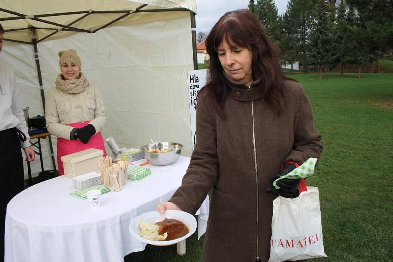 Podzimní Restaurant Day v Nymburce v Parku Pod Hradbami