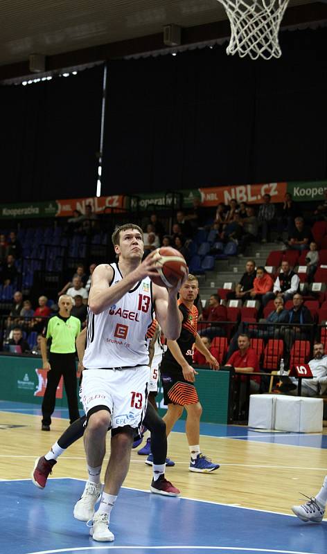 Nezklamali. Basketbalisté Nymburka vyhráli další utkání nejvyšší soutěže.