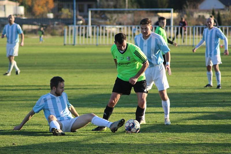 Z fotbalového utkání I.B třídy Býchory - Milovice (3:1)