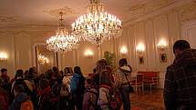 Pražský hrad si přijeli prohlédnout také školáci ze Sadské na Nymbursku.
