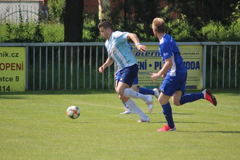 Z přípravného fotbalového utkání Poříčany - Slovan Lysá n. L