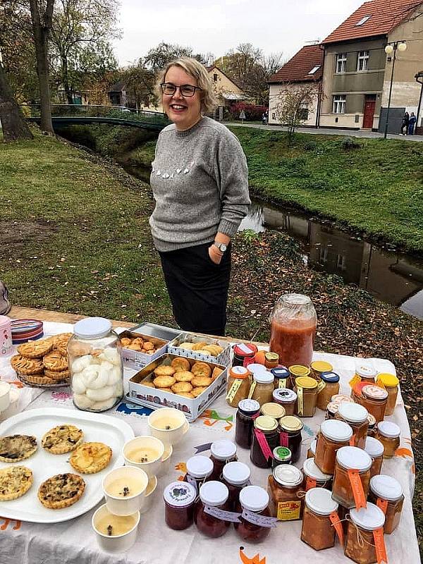 Další díl festivalu Restaurant Day se konal pod vodárenskou věží v Nymburce.