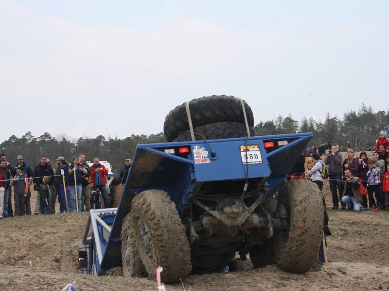 Otevřené mistrovství ČR Truck Trial 2012 na Božím Daru u Milovic