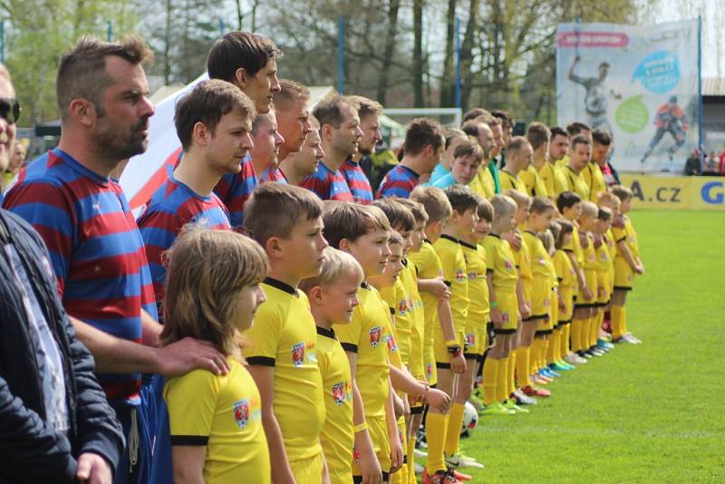 Z fotbalového utkání I.B třídy Loučeň - Pátek (4:0)