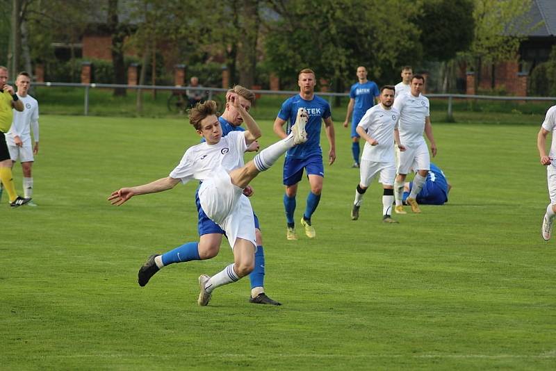 Z fotbalového utkání I.A třídy Sokoleč - FC Mělník