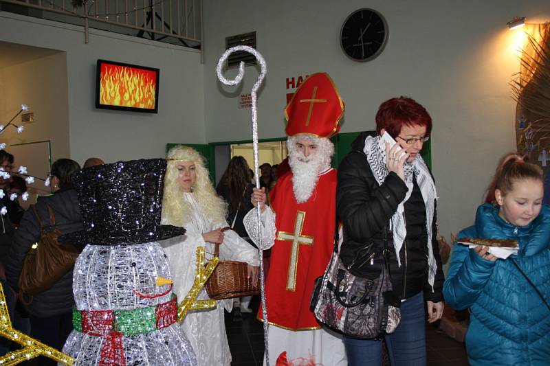 Vánoční trhy na výstavišti v Lysé nad Labem.