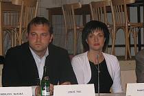 Bývalý starosta Milovic Lukáš Pilc a bývalá místostarostka Marcela Říhová.