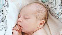 Alex Antoš z Lysé nad Labem se narodil v nymburské porodnici 22. června 2022 v 23:11 hodin s váhou 3090 g a mírou 49 cm. Prvorozený chlapeček odjel domu s maminkou Kateřinou a tatínkem Martinem.