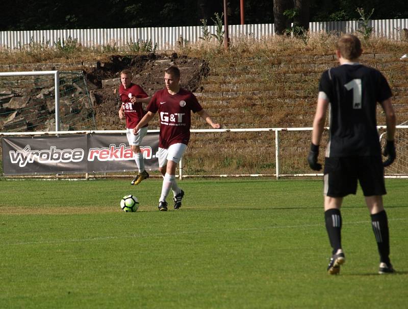 Z fotbalového utkání okresního přeboru Bohemia Poděbrady B - Běrunice (7:0)