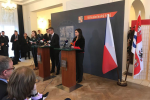 Delegace ukončila svůj dnešní program na závěrečné tiskové konferenci v Poděbradech, kde premiér v demisi spolu s hejtmankou Jaroslavou Pokornou Jermanovou shrnuli hlavní výstupy z dnešní cesty po regionu.