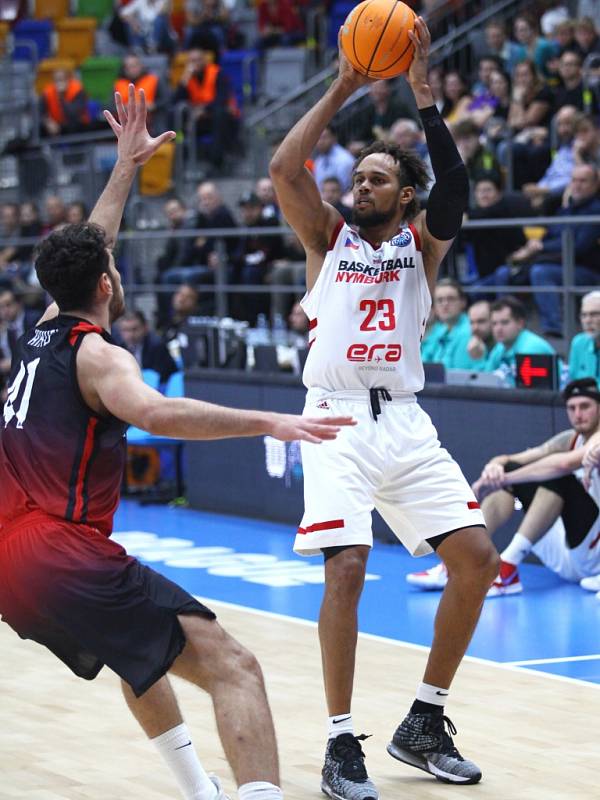 Z basketbalového utkání Ligy mistrů Nymburk - Gaziantep (74:72 pp)