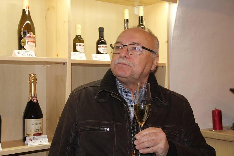 Otevření prodejny Arcibiskupského zámeckého vína v Olomouci