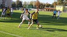 Nové Sady (ve žlutém) prohráli v olomouckém divizním derby s 1. HFK Olomouc doma 3:4.