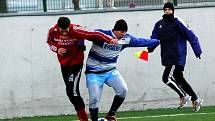 Fotbalisté Sigmy Olomouc do 19 let (v červeném) porazili v přípravě Přerov 6:0.