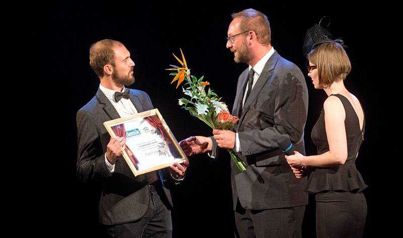 Cena čtenářů Olomouckého deníku: Vojtěch Lipina (kategorie činohra). Slavnostní zahájení sezony Moravského divadla Olomouc