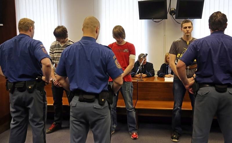 Soud s mladíky, kteří brutálně zavraždili patnáctiletou Petru v Jihlavě