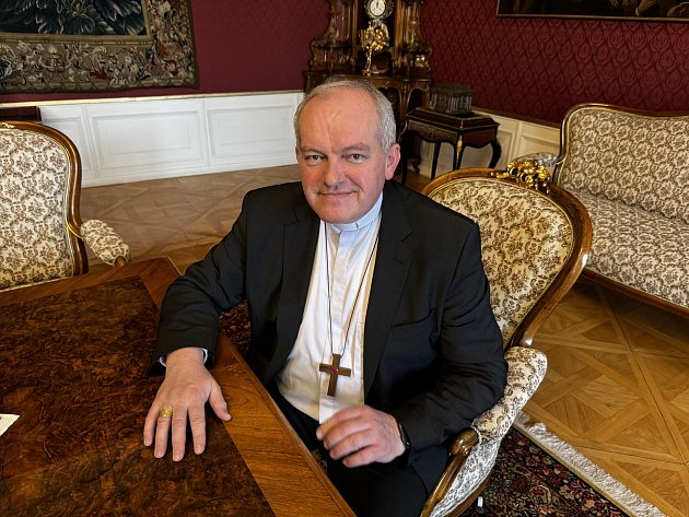 Pomocný biskup a administrátor olomoucké arcidiecéze Mons. Josef Nuzík