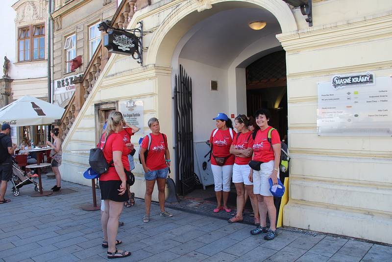 Tisíce amatérských i profesionálních běžců zaplnily v sobotu ulice Olomouce.