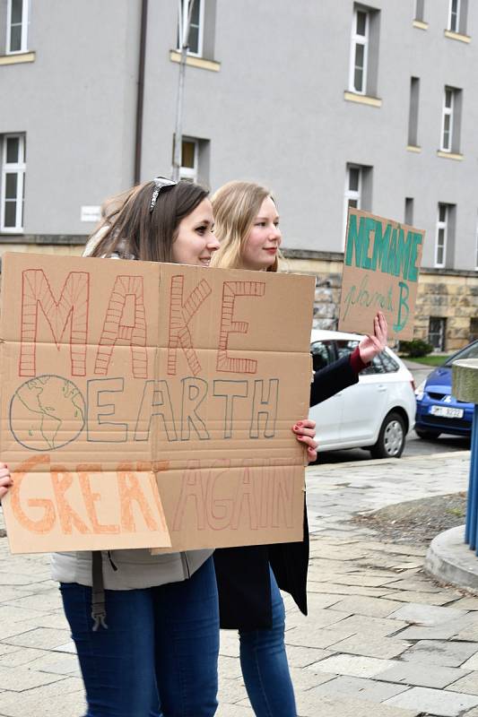 Protestující studenti středních škol v Olomouci