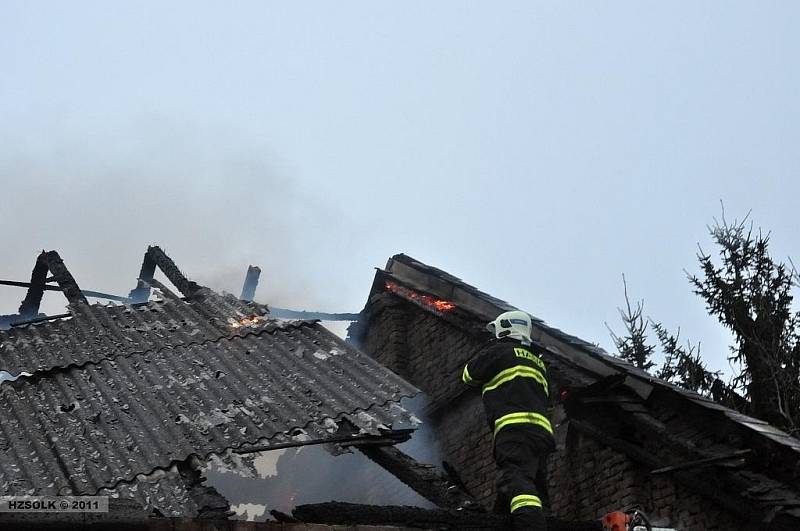 Požár tří hospodářských budov v Náměšti na Hané