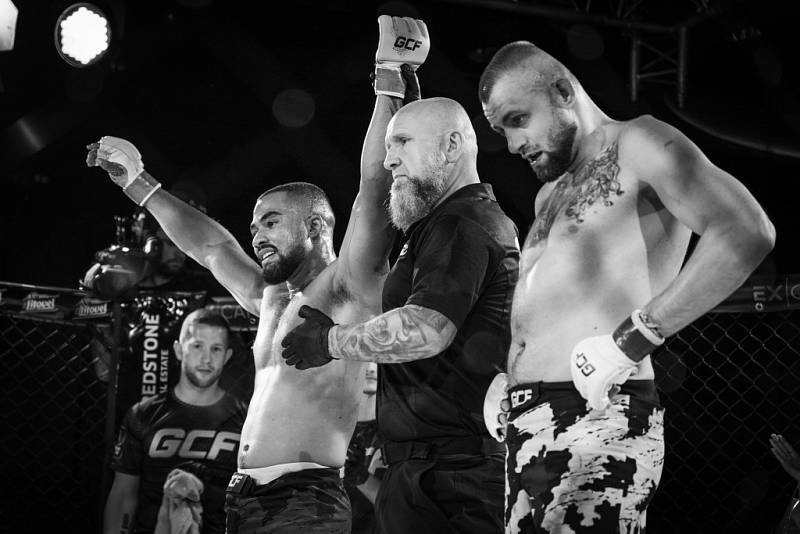 Galavečer MMA, K-1 a boxu v Olomouci, neděle 9. října 2022.